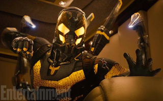 Illustration for article titled A Real Close-Up Look at Ant-Man Facing the Villainous Yellowjacket